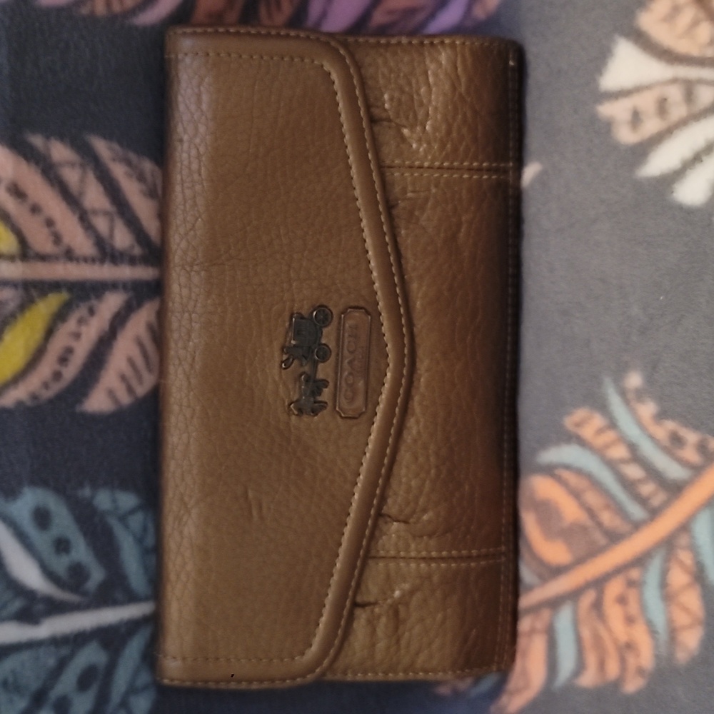 Coach billfold wallet